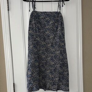 Abercrombie & Fitch Navy and White Floral dress